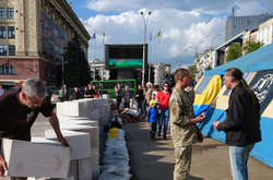 У Харкові міська влада відповіла на петицію з демонтажу волонтерського намету «Все для перемоги»
