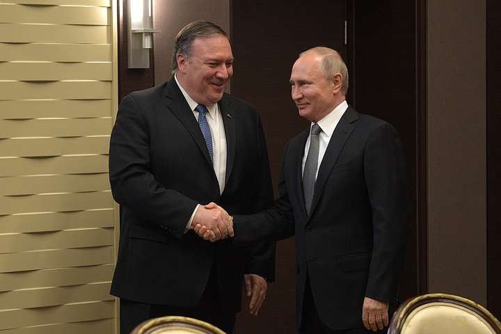 Путін заявив Помпео, що налаштований на відновлення відносин між США та РФ