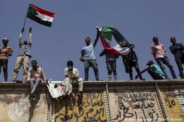 У Судані військові та опозиція сформують новий уряд 