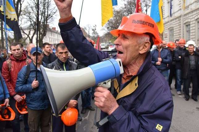 «Держвугілляпостач» і «Центренерго»мають розрахуватися з шахтарями Західної України, - міністр енергетики