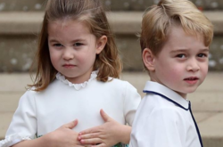 Принц Джордж и принцесса Шарлотта с нетерпением ждут встречи с кузеном Арчи