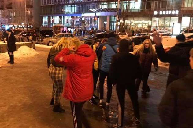 У Києві банда агресивних підлітків нападає на перехожих 