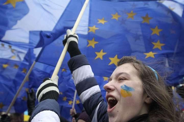 Втома від євросусідства. Україна, Молдова та Грузія вимагають від ЄС обіцянок членства