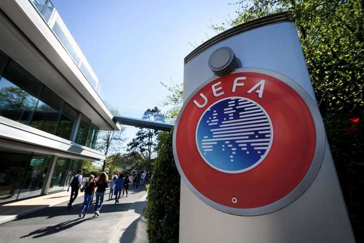 В УЄФА заявили, що їхнім пріоритетним завданням є ліквідація расизму і гомофобії
