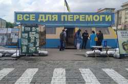 Суд дозволив залишити волонтерський намет у центрі Харкова