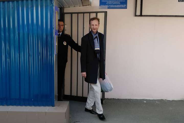 Блогер Гайворонський вийшов на волю після 10 діб арешту в окупованому Сімферополі