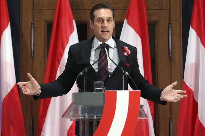ЗМІ: Віце-канцлер Австрії збирається у відставку через російські гроші