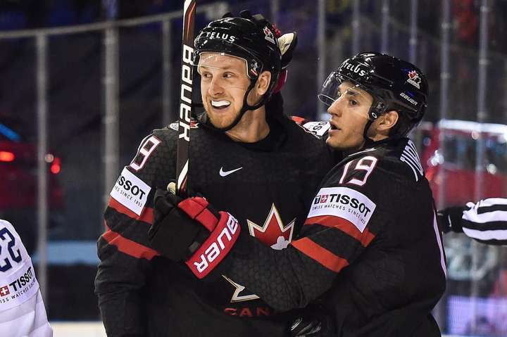 Канадський хокеїст Манта закинув найкрасивішу шайбу чемпіонату світу-2019 (відео)