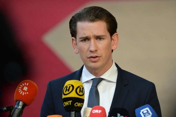 Канцлер Австрії анонсував дострокові вибори через скандал з росіянкою