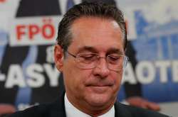 Посол України в Австрії назвав відставку віце-канцлера Штрахе ознакою демократії