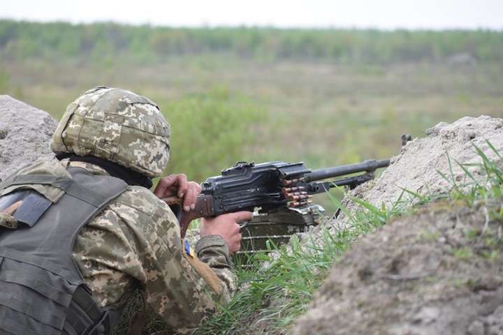 Окупанти на Донбасі чотири рази обстрілювали позиції сил ООС з мінометів і кулеметів: мапа боїв