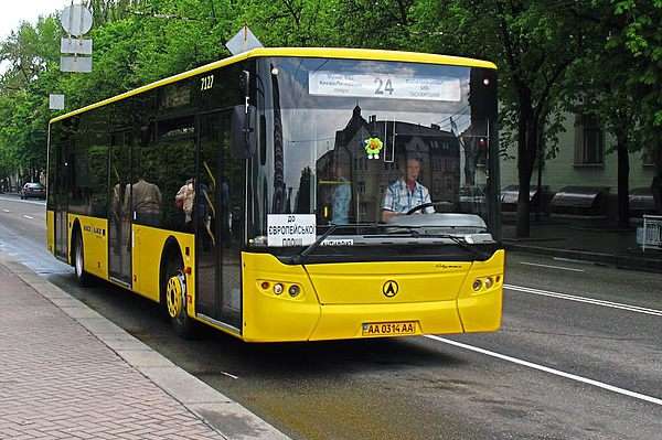 Через інавгурацію президента зміниться рух автобусів у центрі Києва (схеми)