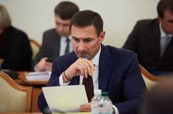 Людину Авакова викликають до НАЗК