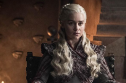 Новый ляп: в финальном эпизоде «Игры престолов» заметили пластиковые бутылки с водой