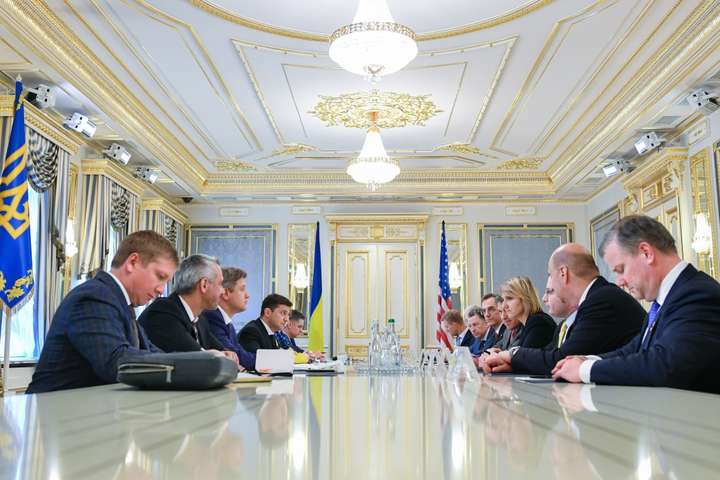 Зеленський закликав США посилити санкції проти Росії