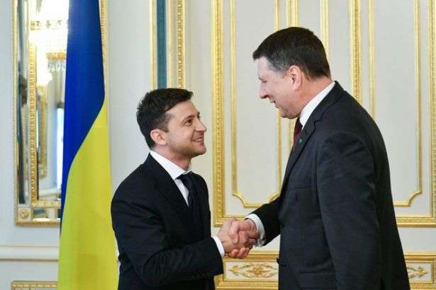 Зеленський подякував президенту Латвії за незмінну підтримку України