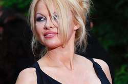 Памела Андерсон