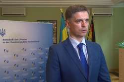 Лещенко назвав дипломата, який може очолити МЗС
