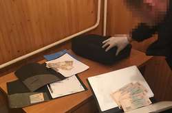 На Закарпатті за хабарі затримали доцента вишу