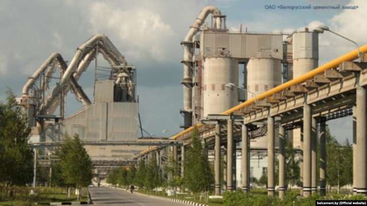 Україна вводить заборонні мита на імпорт цементу з Росії, Білорусі та Молдови