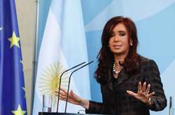 В Аргентині почався суд над екс-президентом у справі щодо відмивання грошей