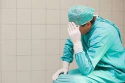 Оголошено підозру лікарю київської клініки, де після ліпосакції померла пацієнтка