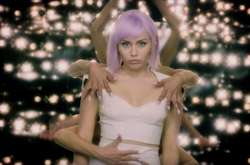 Netflix выпустил три трейлера к пятому сезону «Черного зеркала»