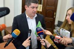 Останні події у парламенті. Соратники Яценюка скаржаться на «неприємний запах»