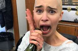 Эмилия Кларк смотрела выступление Гитлера при подготовке к финальному эпизоду «Игры престолов»