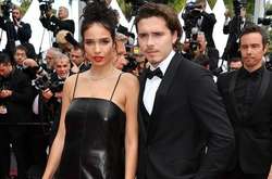 Бруклин Бекхэм и Хана Кросс не скрывали страсть на красной дорожке в Каннах