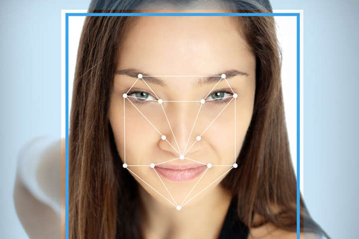 «Приватбанк» тестує технологію розпізнавання облич
