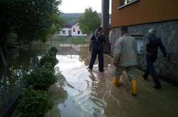 Через сильні зливи на заході України досі підтоплені майже 250 дворів