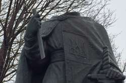 У Канаді біля української церкви пошкодили пам’ятник святому Володимиру