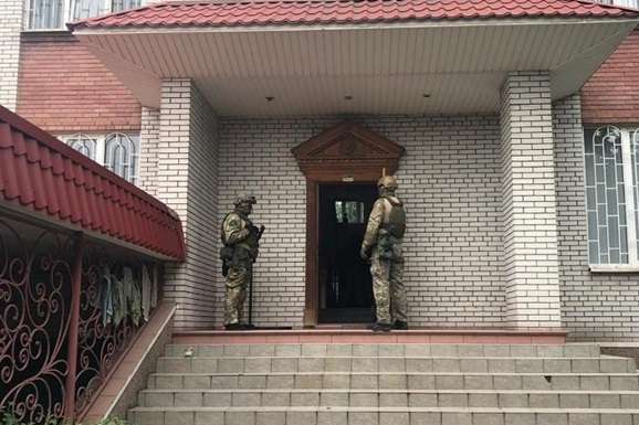 З «реабілітаційного центру» на Запоріжжі поліція звільнила 80 заручників 