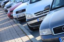 В Государственной фискальной службе назвали дату введения новых штрафов для владельцев «евроблях»