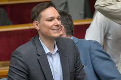 У «Народному фронті» кажуть, що українці мали б подякувати Гройсману