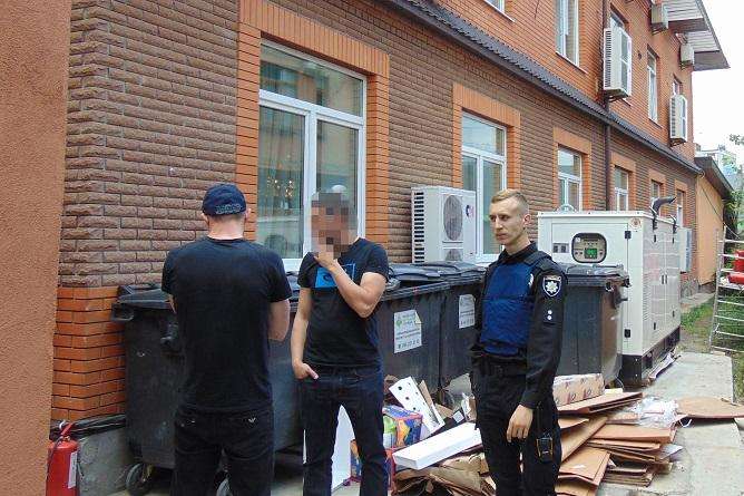 Напад на готель у Києві: банда намагалася «віджати» приміщення (фото, відео)