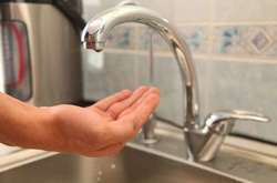 У Києві зникла вода у будинках на двох вулицях: де і чому