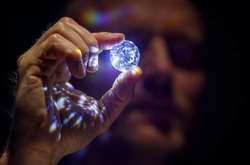У Парижі «експерти з Росії» підмінили і вкрали діамант вартістю 45 млн євро