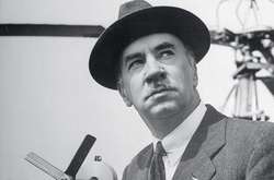 У Музеї діаспори оновили експозицію на честь Сікорського