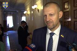  Перший заступник голови фракції «Народний фронт» Андрій Тетерук 