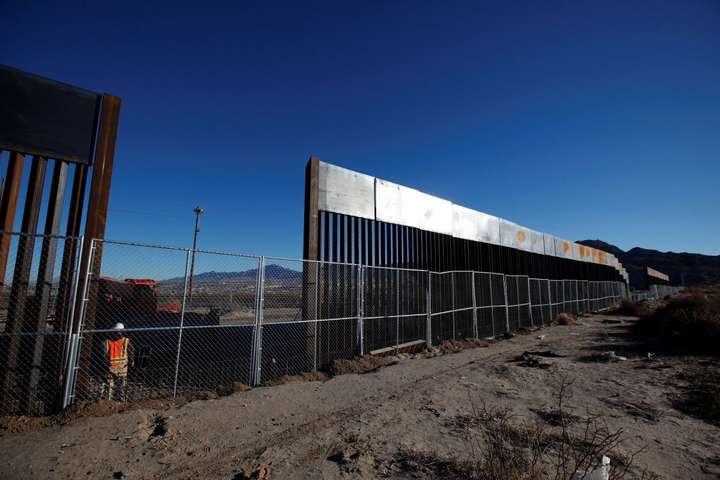 Суд у США заблокував будівництво стіни на кордоні з Мексикою
