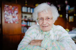 В Німеччині 100-річна жінка стала депутатом 