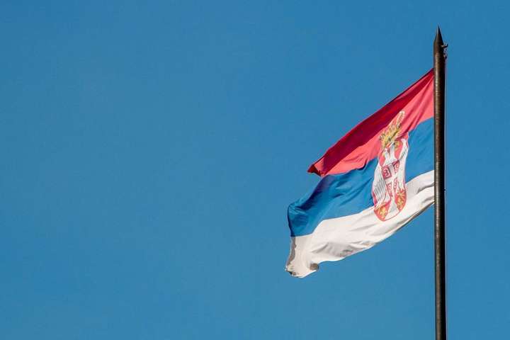 Сербия привела войска в полную боеготовность после инцидента в Косово