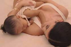 Кайли Дженнер рассказала, что кормит годовалую дочь блюдами японской кухни