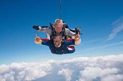 «Найстрашніше – підхід і сам стрибок». Видатний український спортсмен стрибнув з парашутом