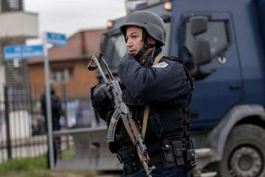Почалися зіткнення сербів із косовською поліцією, є поранені