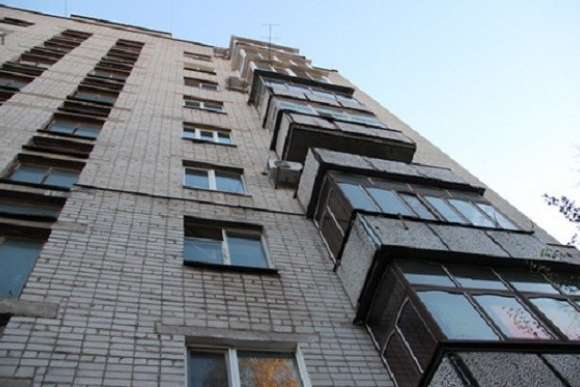 У Львові п’яна студентка впала з сьомого поверху