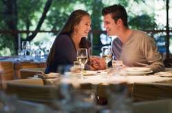 Брак помогает мужчинам жить дольше, но сокращает жизнь женщинам