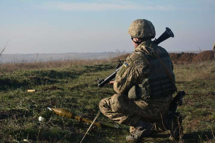 Доба на Донбасі: 19 ворожих обстрілів, без втрат для Об’єднаних сил